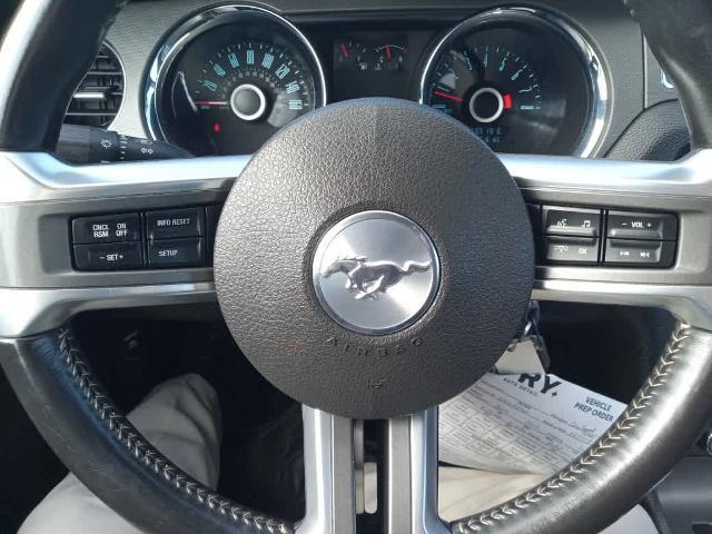 2014 Ford Mustang V6