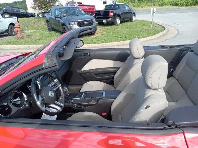 2014 Ford Mustang V6