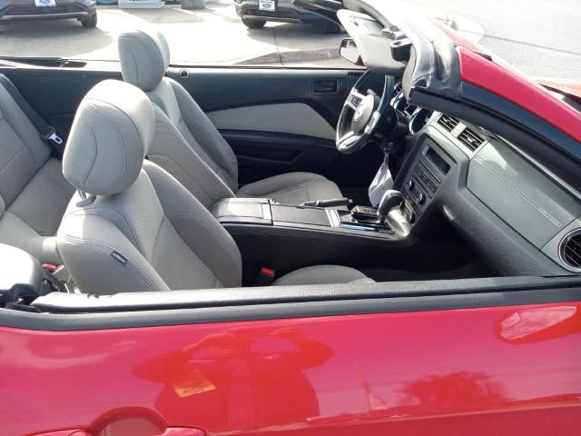 2014 Ford Mustang V6