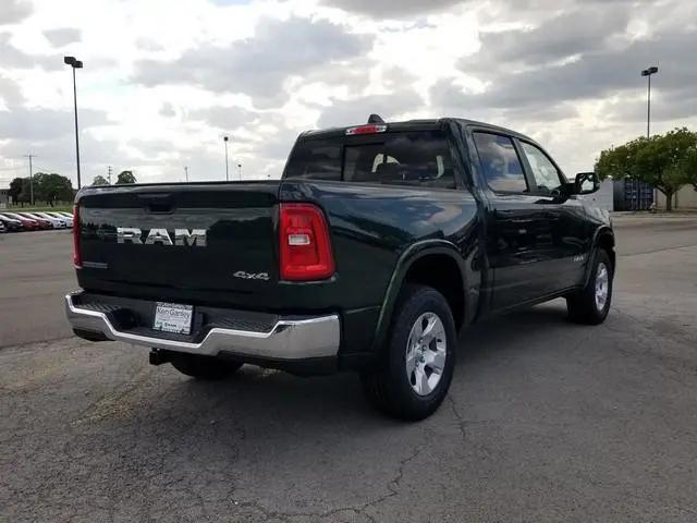 2026 Ram 1500 Big Horn Crew Cab 4x4 57 Box