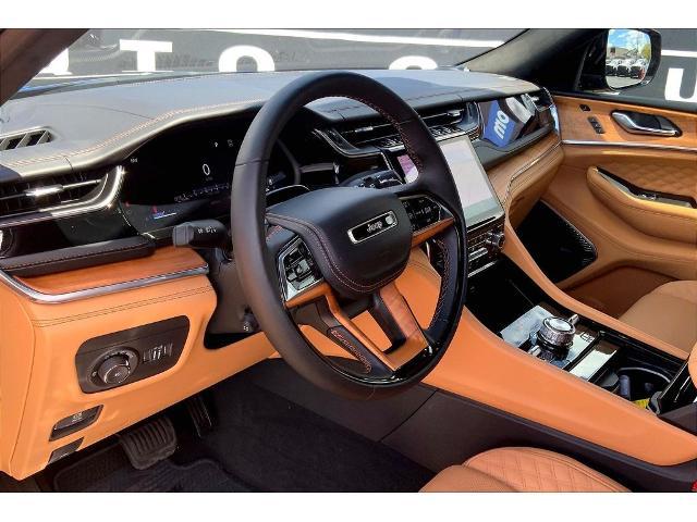 2025 Jeep Grand Cherokee L Summit Reserve 4x4