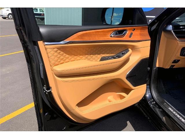 2025 Jeep Grand Cherokee L Summit Reserve 4x4