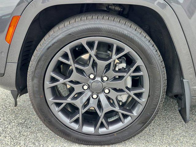2023 Jeep Grand Cherokee L Summit 4x4