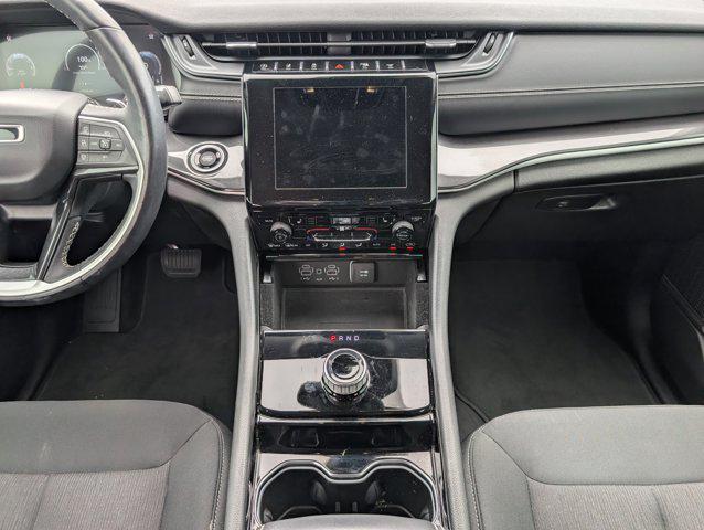 2021 Jeep Grand Cherokee Laredo 4x2
