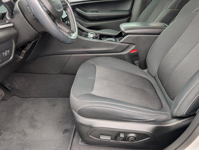 2021 Jeep Grand Cherokee Laredo 4x2