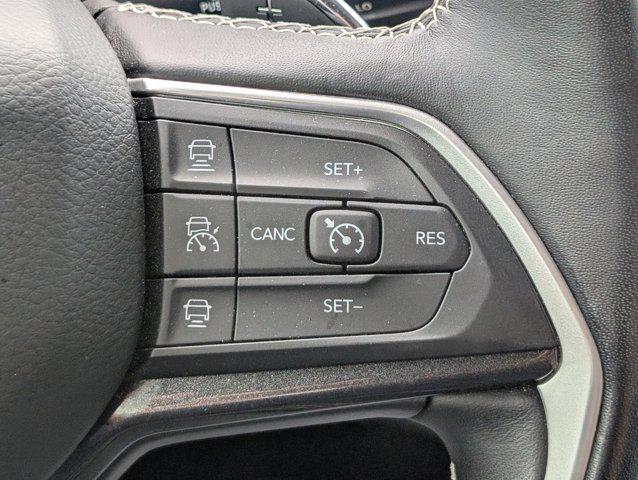 2021 Jeep Grand Cherokee Laredo 4x2