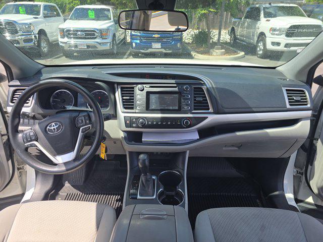 2017 Toyota Highlander Unknown