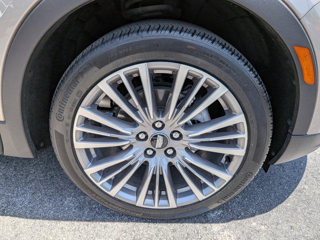2024 Cadillac XT4 AWD Premium Luxury
