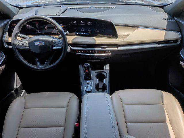 2024 Cadillac XT4 AWD Premium Luxury
