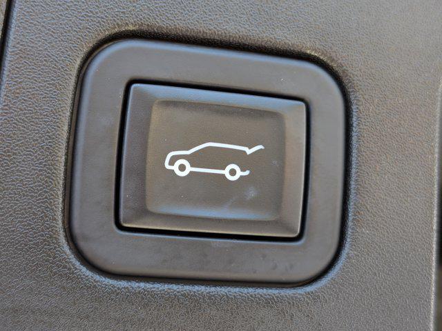 2024 Cadillac XT4 AWD Premium Luxury
