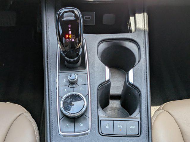2024 Cadillac XT4 AWD Premium Luxury