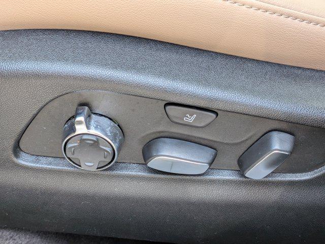 2024 Cadillac XT4 AWD Premium Luxury