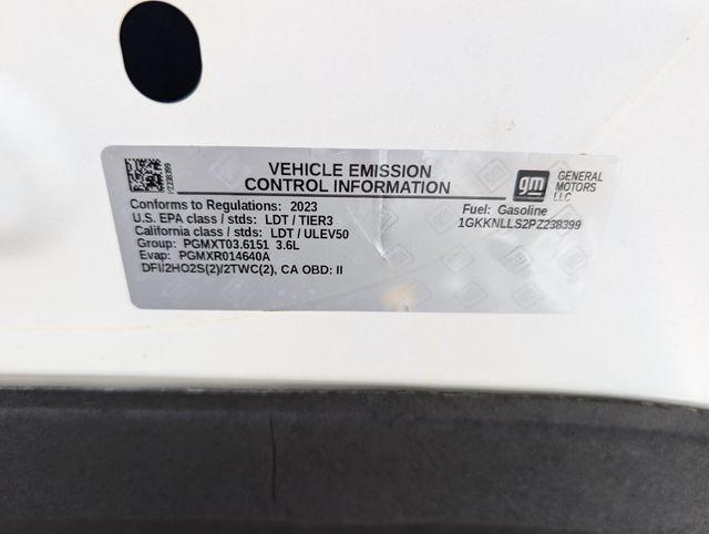 2023 GMC Acadia AWD AT4