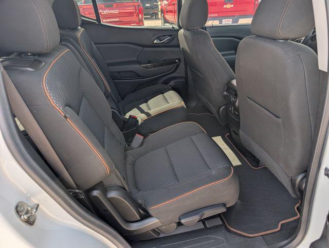 2023 GMC Acadia AWD AT4