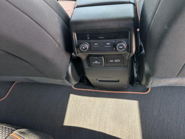 2023 GMC Acadia AWD AT4