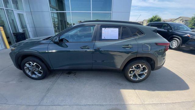 2025 Chevrolet Trax FWD LT