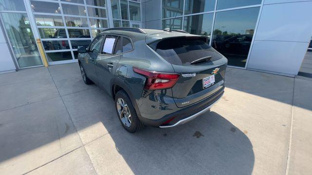 2025 Chevrolet Trax FWD LT
