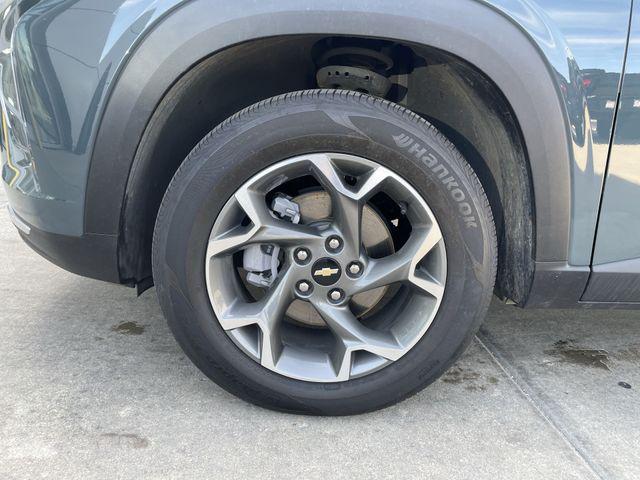 2025 Chevrolet Trax FWD LT