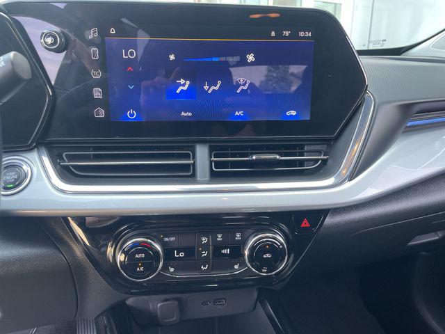 2025 Chevrolet Trax FWD LT