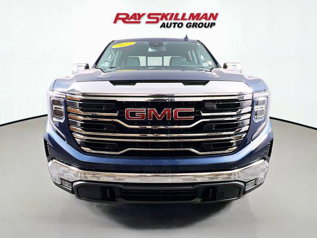 2023 GMC Sierra 1500 4WD Crew Cab Short Box SLT