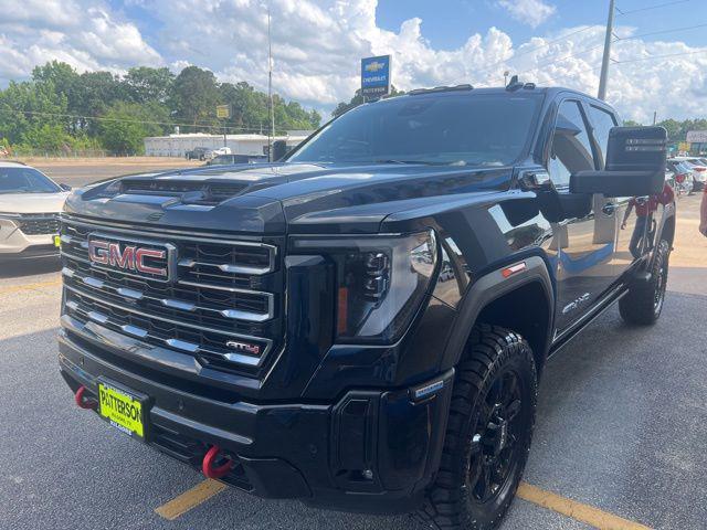 2025 GMC Sierra 3500HD 4WD Crew Cab Standard Bed AT4