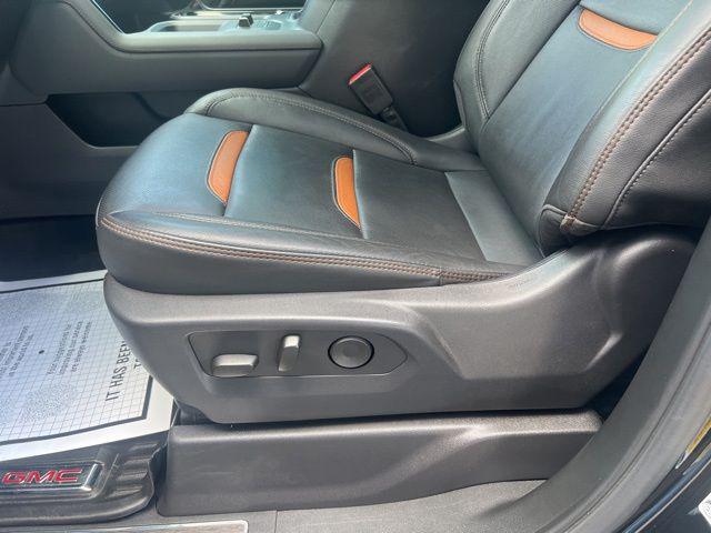 2025 GMC Sierra 3500HD 4WD Crew Cab Standard Bed AT4