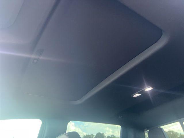 2025 GMC Sierra 3500HD 4WD Crew Cab Standard Bed AT4
