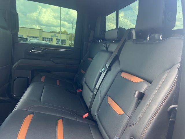 2025 GMC Sierra 3500HD 4WD Crew Cab Standard Bed AT4