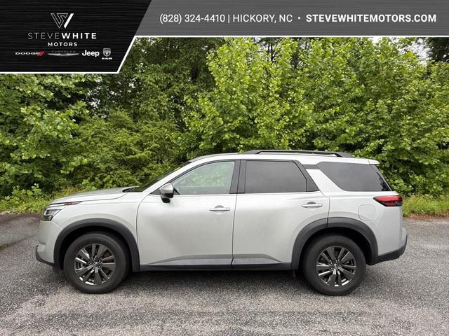 2022 Nissan Pathfinder SV 4WD for sale in Hickory, NC