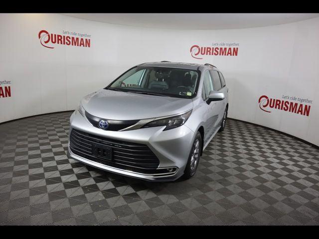 2024 Toyota Sienna XLE 2024 Toyota Sienna XLE
