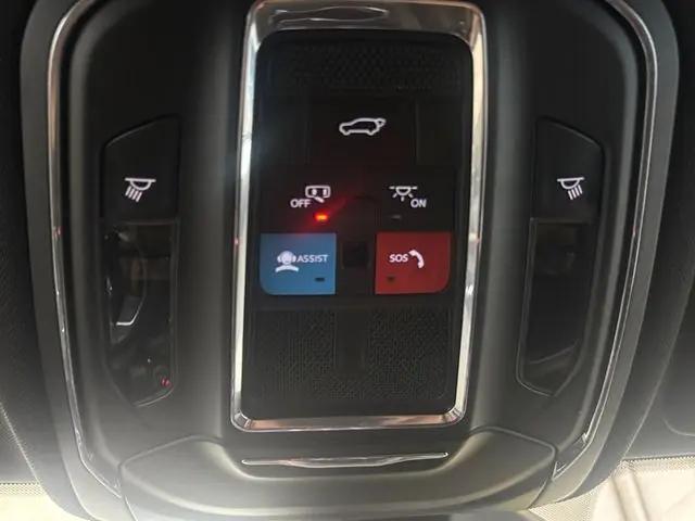 2025 Jeep Grand Cherokee L Altitude 4x2