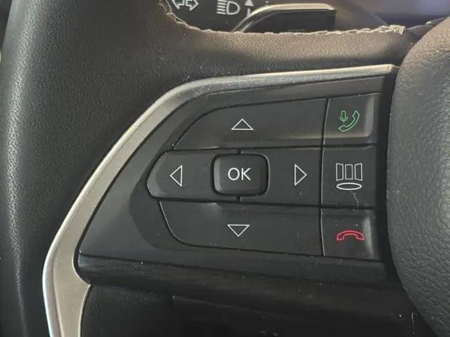 2025 Jeep Grand Cherokee L Altitude 4x2