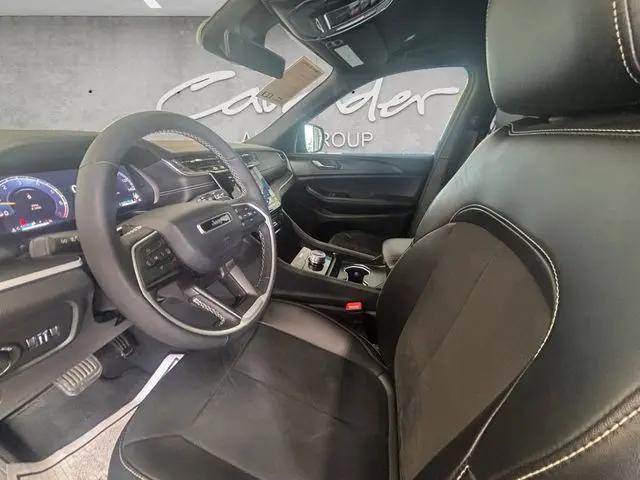 2025 Jeep Grand Cherokee L Altitude 4x2