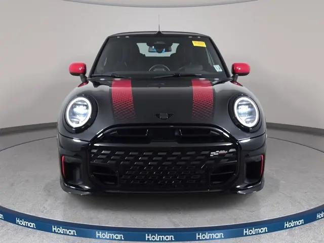 2025 MINI Cooper Convertible JCW Signature Trim