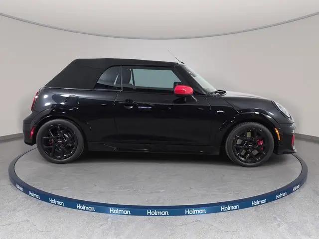 2025 MINI Cooper Convertible JCW Signature Trim