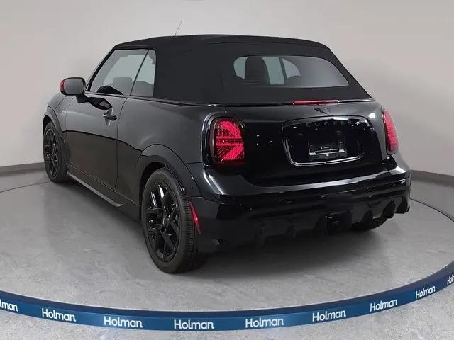 2025 MINI Cooper Convertible JCW Signature Trim