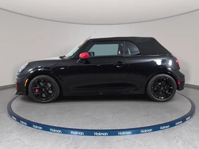 2025 MINI Cooper Convertible JCW Signature Trim