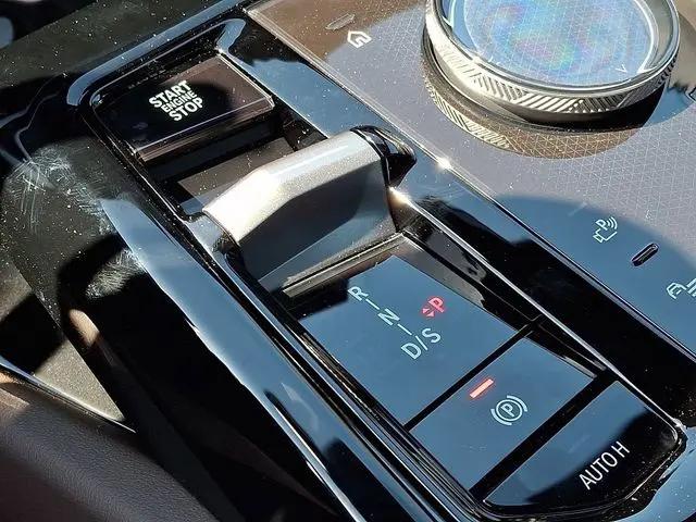 2027 BMW 5 Series 550e xDrive