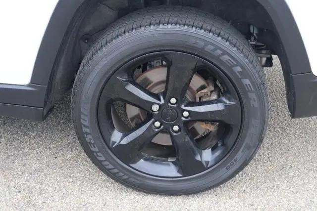 2023 Jeep Grand Cherokee L Altitude 4x4