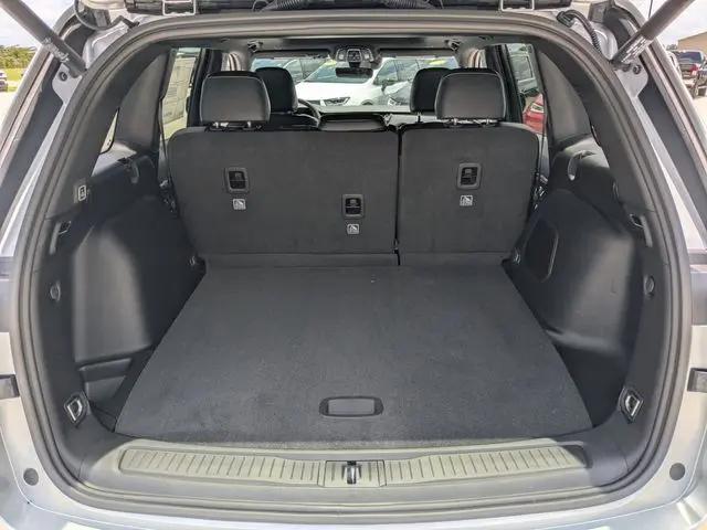 2026 Jeep Grand Cherokee Limited 4x2