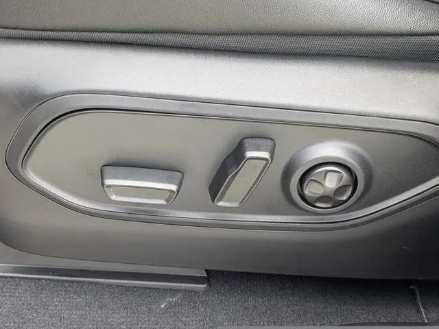 2026 Jeep Grand Cherokee Limited 4x2