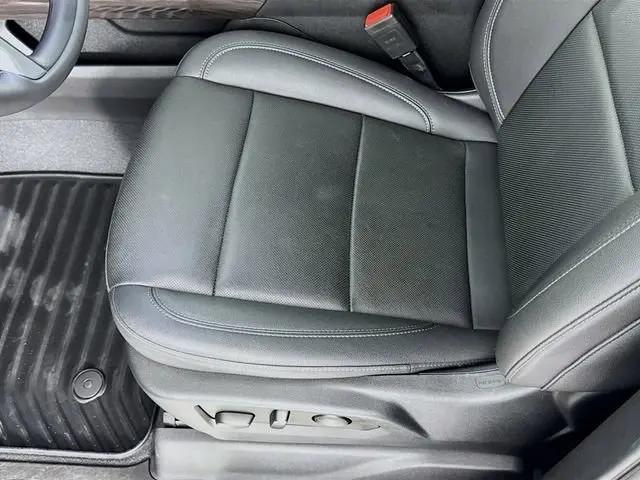 2024 Chevrolet Silverado 3500HD 4WD Crew Cab Standard Bed LTZ