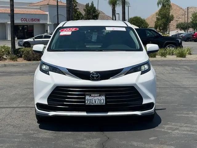 2026 Toyota Sienna LE