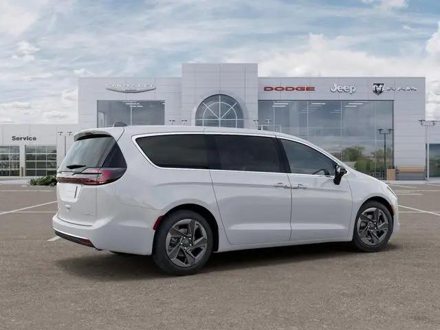 2027 Chrysler Pacifica Limited