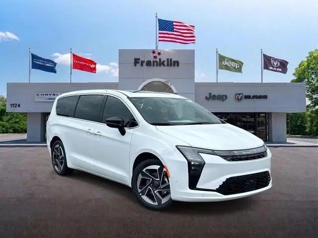 2027 Chrysler Pacifica Limited for sale in Franklin, TN