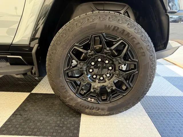 2024 GMC HUMMER EV 2X