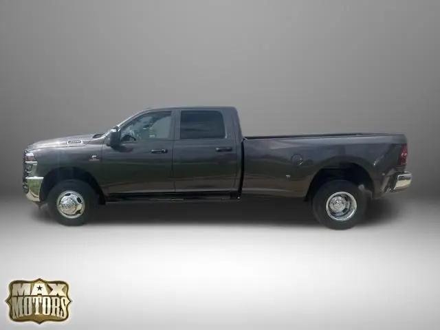2026 Ram 3500 Tradesman Crew Cab 4x4 8' Box