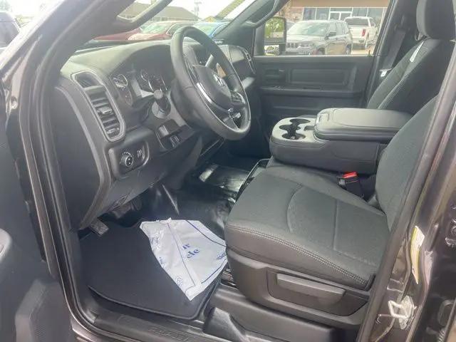 2026 Ram 3500 Tradesman Crew Cab 4x4 8' Box