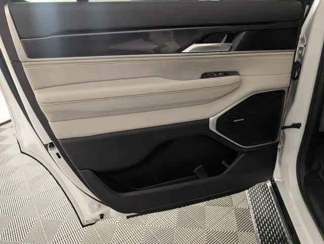 2024 Jeep Wagoneer Series I 4x2