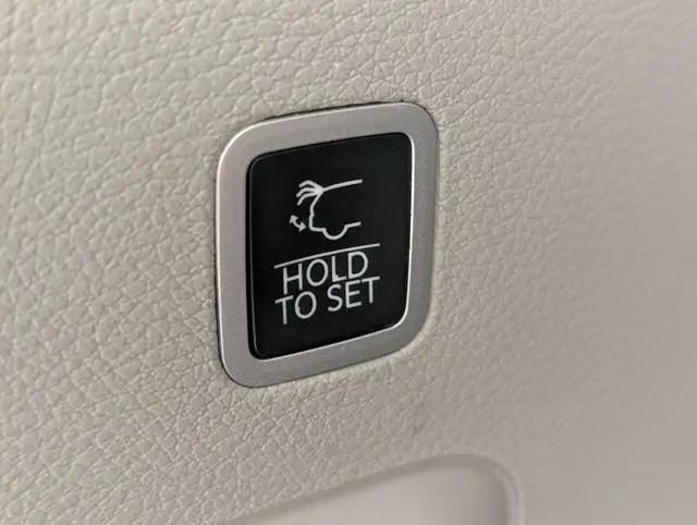 2024 Jeep Wagoneer Series I 4x2